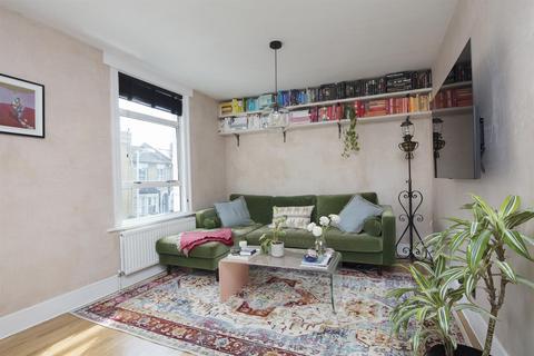 1 bedroom flat for sale, Bellenden Road, Peckham, SE15