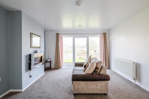 2 bedroom semi-detached bungalow for sale, South Parade, Elland, HX5