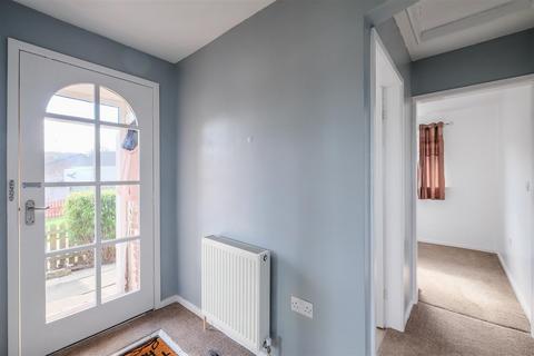 53 South Parade, Elland, HX5 0NR