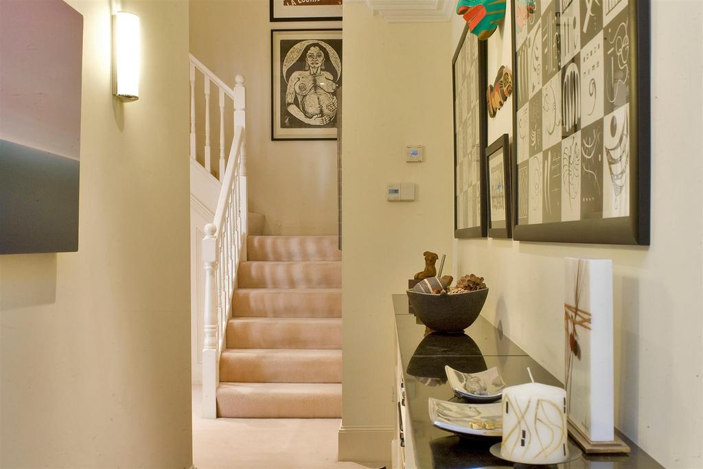 Hallway of flat.jpg