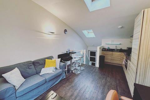 1 bedroom flat to rent, Saint Clements Mews, Cherwell Street