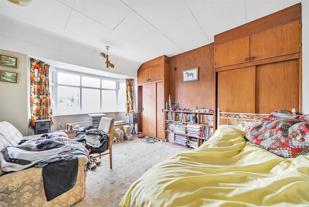 Bedroom 1.jpg