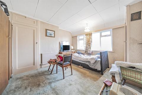 28 Basing Hill, Wembley, HA9 9QP
