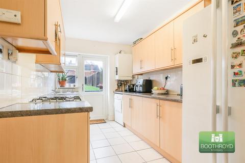 27 Barnack Avenue, Coventry, CV3 6LA