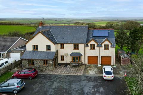 6 bedroom detached house for sale, Westhill Grove, Portfield Gate, Haverfordwest