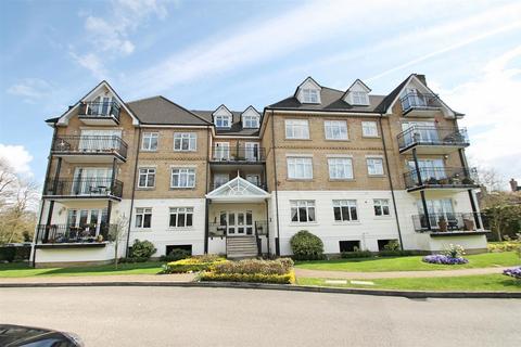 2 bedroom flat for sale, High Road, Bushey WD23