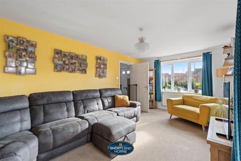2 Beachcomber Close, Coventry, CV3 3JW