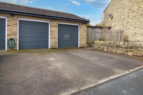 7 Brackenley Close, Embsay, Skipton, BD23 6PY