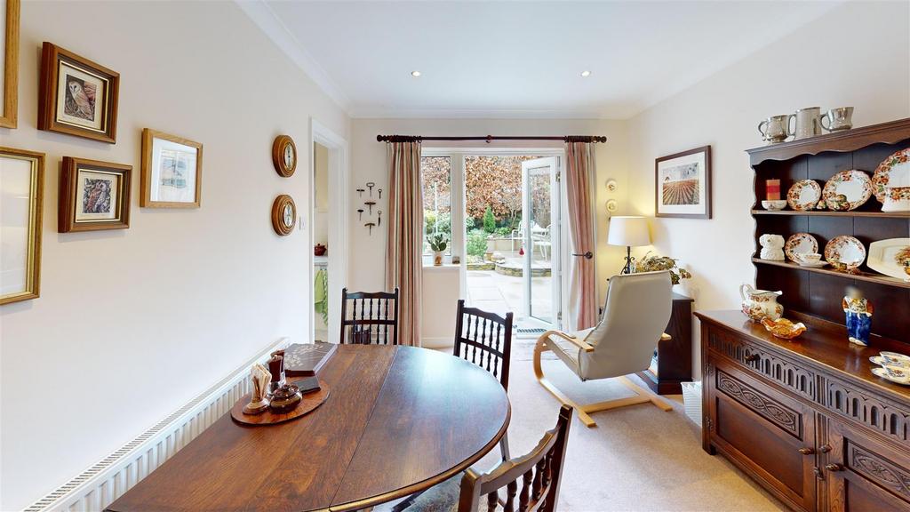 Brackenley-Close-Dining-Room.jpg
