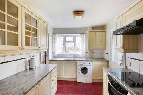 3 bedroom semi-detached house for sale - Bramble Close, Hildenborough Tonbridge TN11
