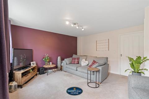 34 Lyons Drive, Coventry, CV5 9PP