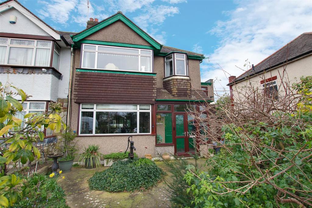 Cambridge Gardens, Enfield 5 bed semidetached house for sale £650,000