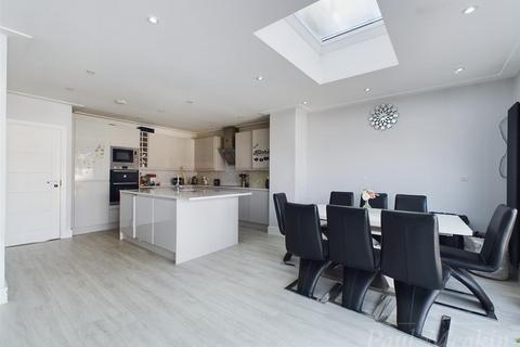 23 Aldrich Crescent, New Addington, Croydon, CR0 0NP