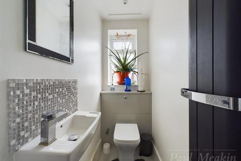 23 Aldrich Crescent, New Addington, Croydon, CR0 0NP