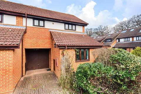 2 bedroom terraced house for sale - Hatch Place, Kingston Upon Thames KT2