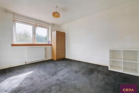 3 bedroom flat to rent, Freelands Place, Kirkintilloch, Glasgow