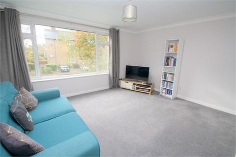 2 bedroom apartment to rent, Vivienne House, STAINES-UPON-THAMES, TW18