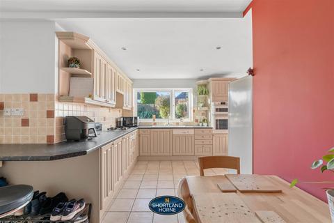 74 Arnold Avenue, Coventry, CV3 5LX