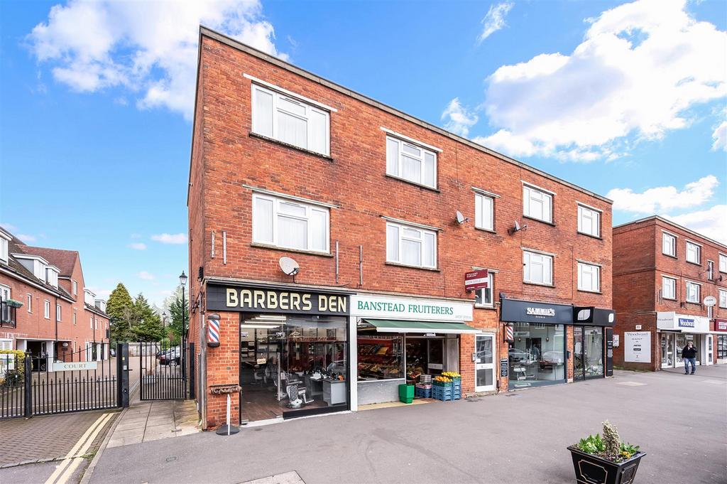 High Street, Banstead 3 bed apartment for sale £300,000