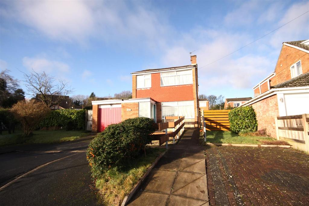 Greenwood Close, Aughton L39 3 bed detached house for sale £365,000