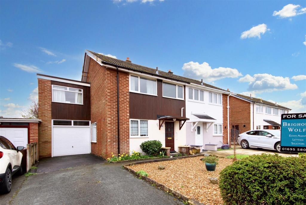 Noel Gate, Ormskirk L39 4 bed semidetached house for sale £255,000