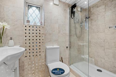 24 Jacklin Drive, Coventry, CV3 6QG