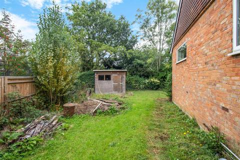 2 bedroom detached bungalow for sale, Half Moon Lane, Hildenborough TN11