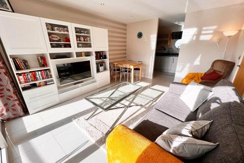 2 bedroom apartment for sale, Cambria, Victoria Wharf, Cardiff Bay