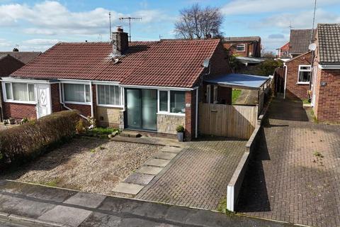 2 bedroom semi-detached bungalow for sale - Stuart Close, Scarborough