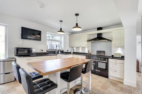 4 bedroom detached house for sale, 187 Hadlow Road, Tonbridge TN10