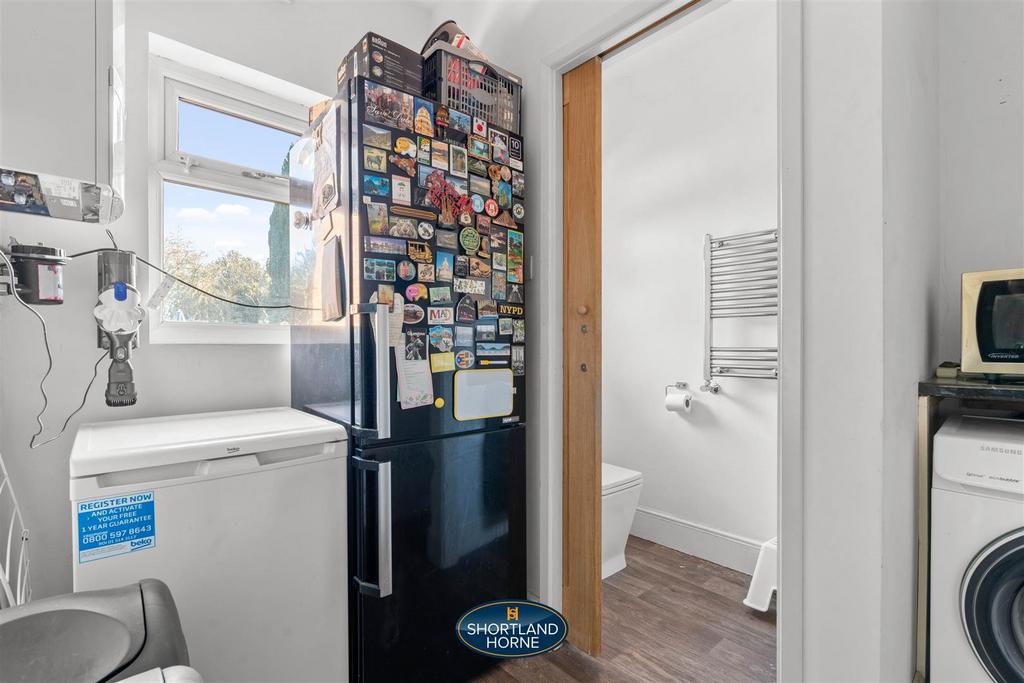 1 Maidavale Cr SH WM (10 of 24).jpg