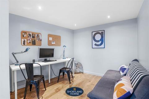 Flat 21, Bishopsgate House, 21 Aldbourne Road, Coventry, CV1 4BA