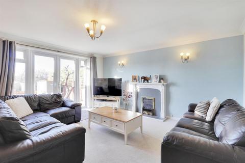 3 bedroom detached house for sale, Hawden Close, Hildenborough TN11