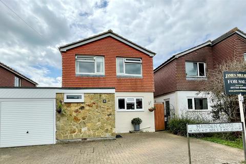 3 bedroom detached house for sale, Hawden Close, Hildenborough TN11