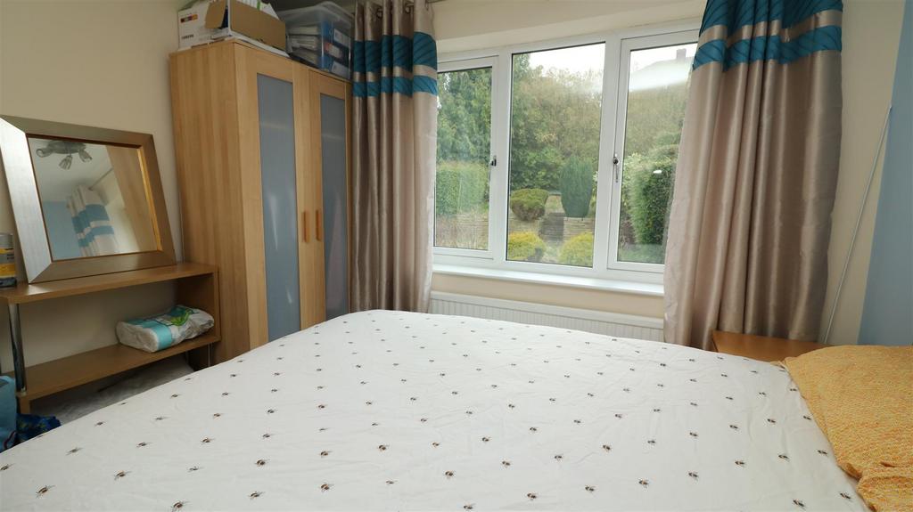 Rear bedroom