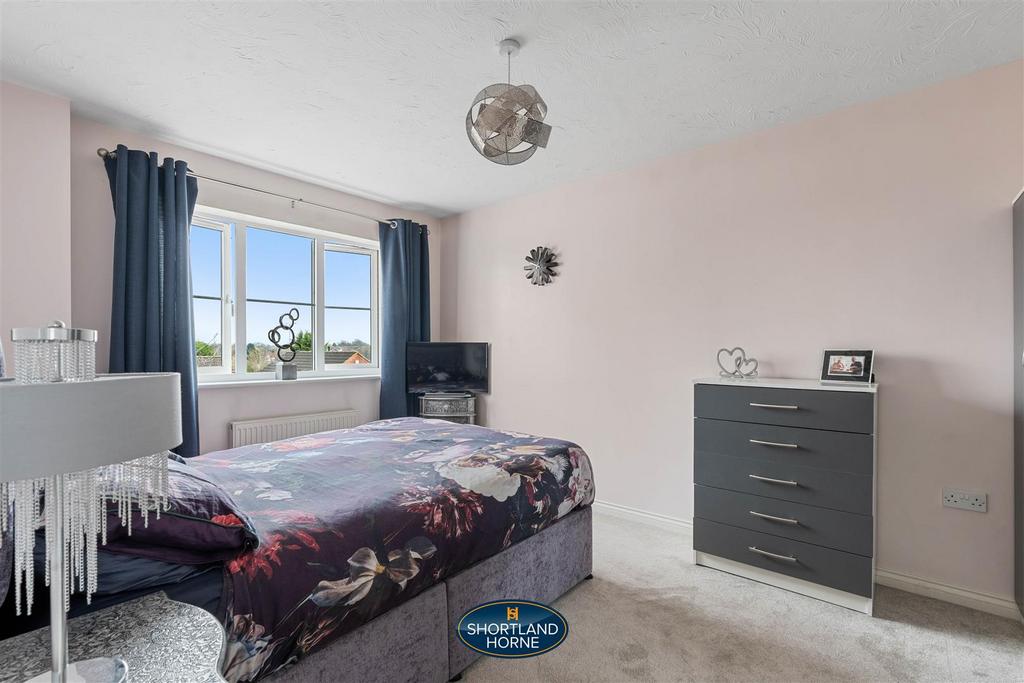 17 Greenleaf Close SH WM (7 of 25).jpg