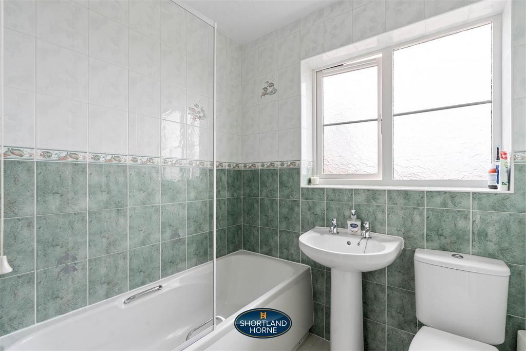 17 Greenleaf Close SH WM (6 of 25).jpg