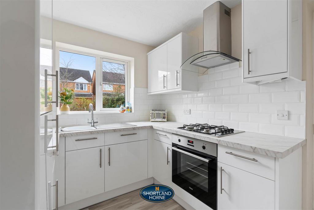 17 Greenleaf Close SH WM (12 of 25).jpg
