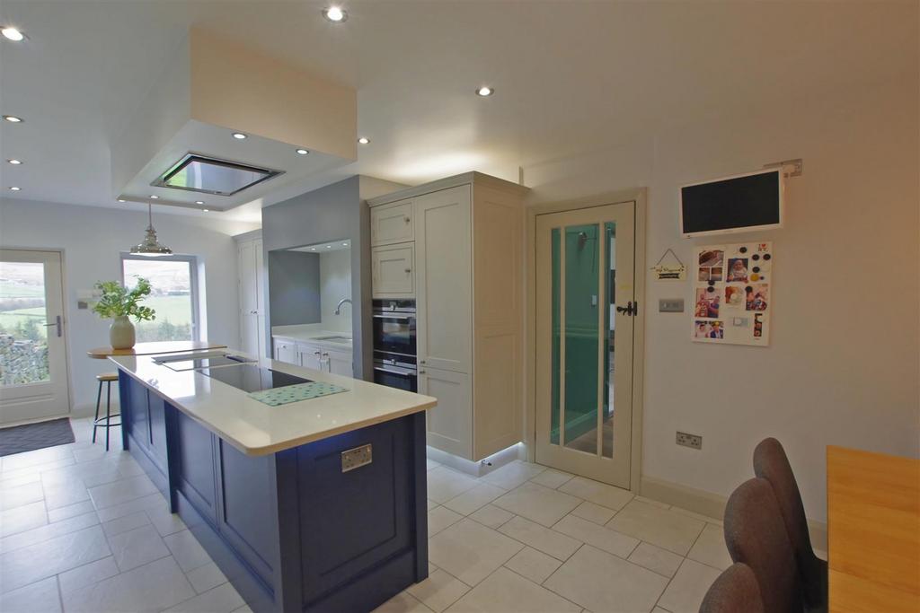 Rochdale Road, Ripponden 6 bed barn conversion for sale £790,000