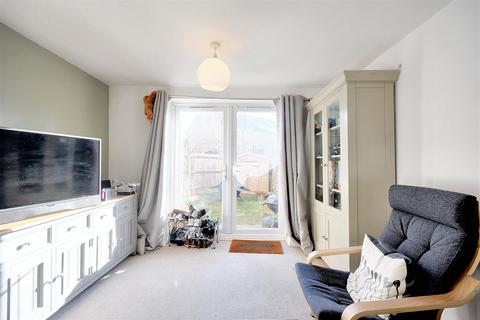 54 Cartwright Way, Beeston, Nottingham, NG9 1RL