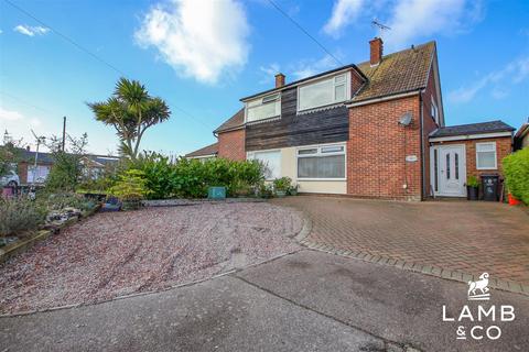 4 bedroom semi-detached house for sale, Manfield Gardens, St. Osyth CO16