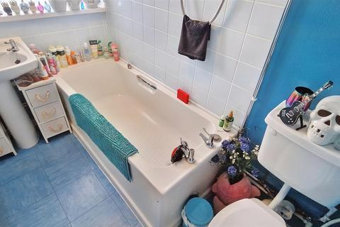 351 Charter Avenue, Coventry, CV4 8BB