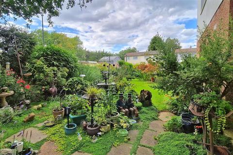 351 Charter Avenue, Coventry, CV4 8BB