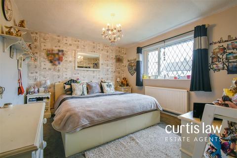 3 bedroom semi-detached house for sale, Kenilworth Drive, Earby