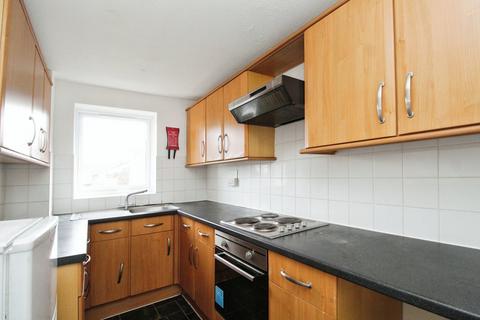 1 bedroom flat for sale, Braithwaite Avenue, ROMFORD, RM7