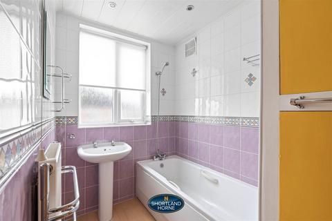 124 Arnold Avenue, Coventry, CV3 5NE