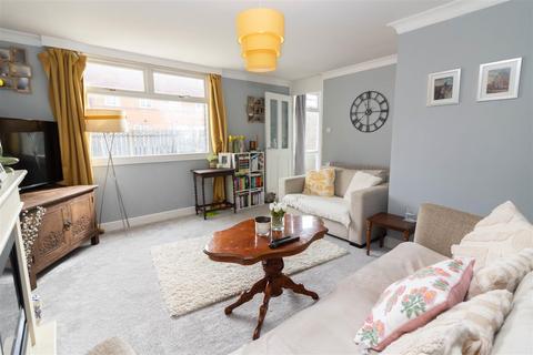 3 bedroom terraced house for sale - Stoneleigh Place, Newcastle Upon Tyne