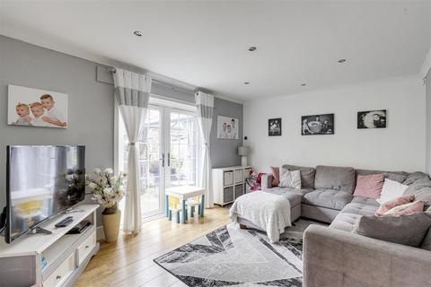7 Coronation Road, Bestwood Village, Nottingham, NG6 8TH