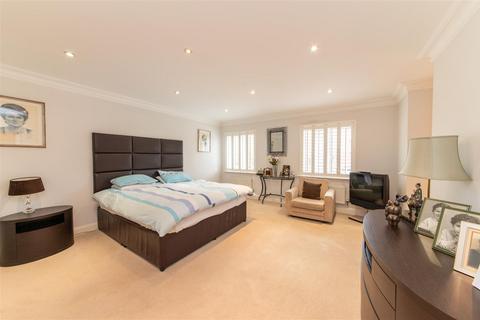 3 bedroom flat for sale, Holders Hill Road, Hendon, London