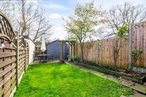 34 Maple Crescent, Sidcup, DA15 9LT